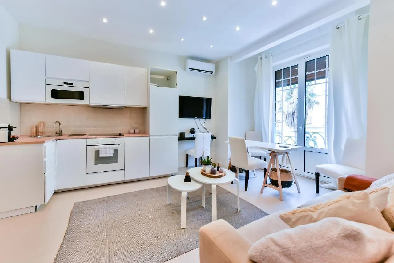 Nice Apartment Juan-Les-Pins - 300M Beach