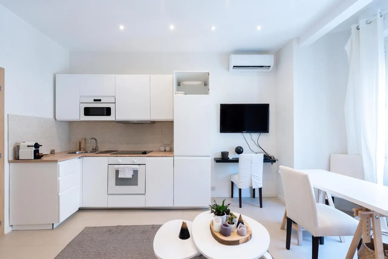 Nice Apartment Juan-Les-Pins - 300M Beach France
